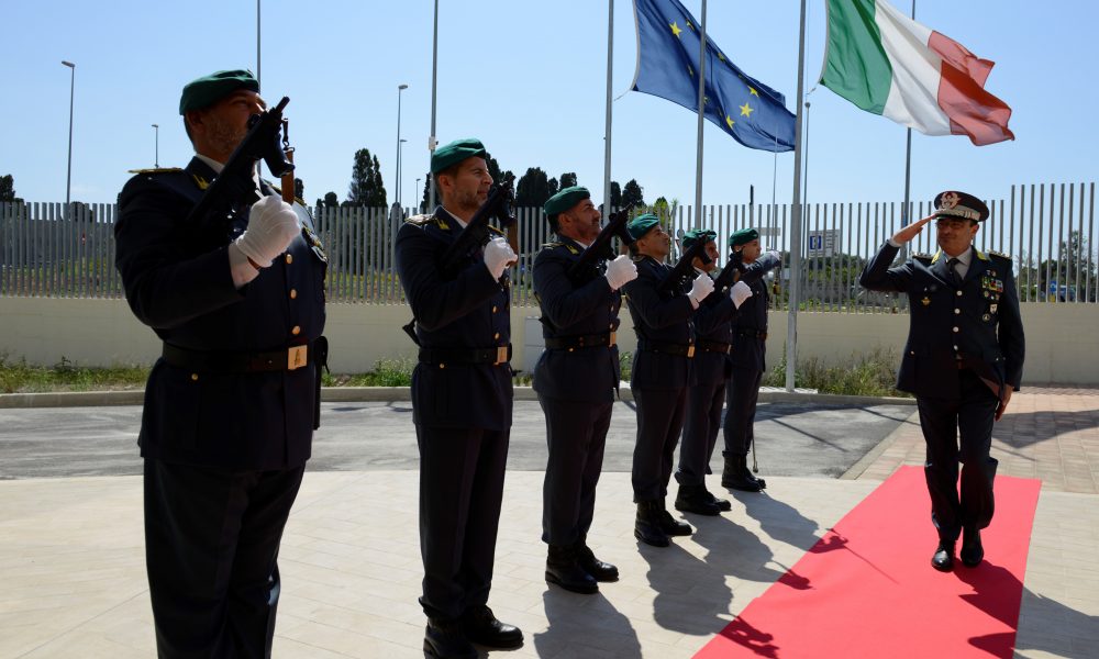 GdF: Il Comandante Regionale In Visita Ad Otranto | Il Gallo