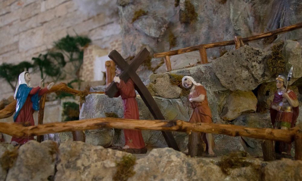 Il presepe Pasquale di Gorla conquista tutta Lonate Ceppino